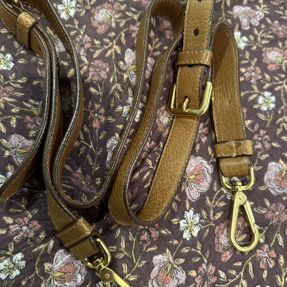 Gorgeous preowned PRADA buttery soft deerskin leather handbags/shoulder strap. - Picture 11 of 15